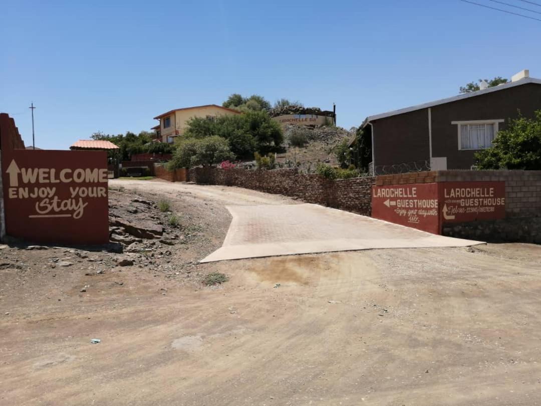 Larochelle Guesthouse Keetmanshoop Exterior foto